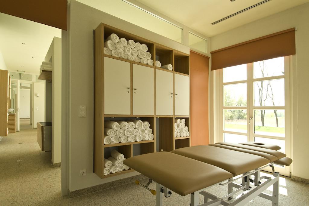 Hubertus Hof Landhotel Balatonfenyves Ngoại thất bức ảnh