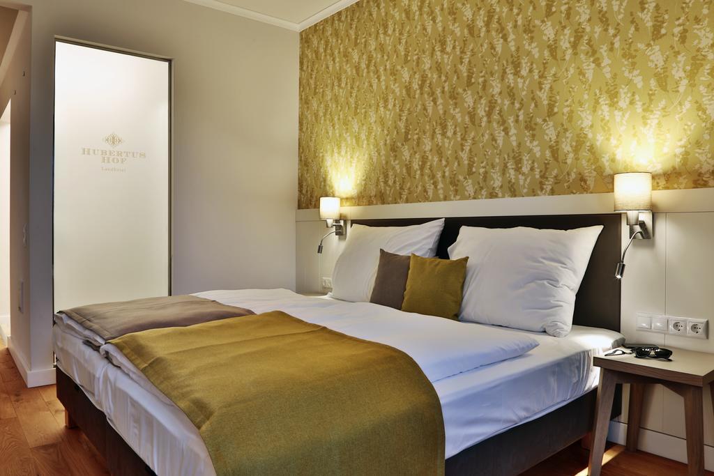 Hubertus Hof Landhotel Balatonfenyves Ngoại thất bức ảnh