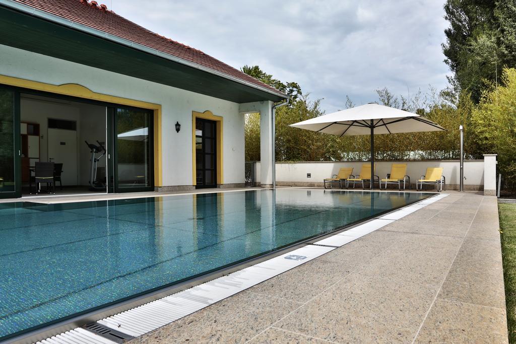 Hubertus Hof Landhotel Balatonfenyves Ngoại thất bức ảnh