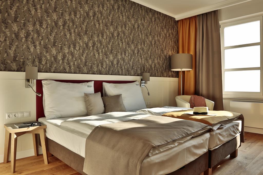 Hubertus Hof Landhotel Balatonfenyves Phòng bức ảnh